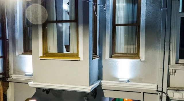 Blu Hotel, Забронировать Отель Отели Стамбула с парковкой, рядом с Ashkenazi Synagogue of Istanbul, Парковка