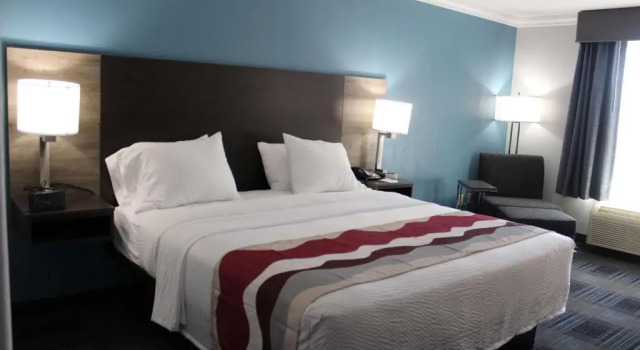 Номер Standard Best Western Medical Center North Inn & Suites Near Six Flags