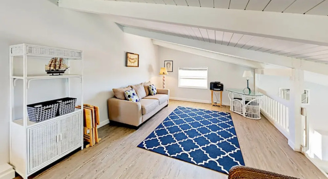 99 Sombrero Blvd Duplex Unit B 2 Bedrooms 2 Bathrooms Duplex, Book Feriehus Sommerhuse i Marathon, Hytte