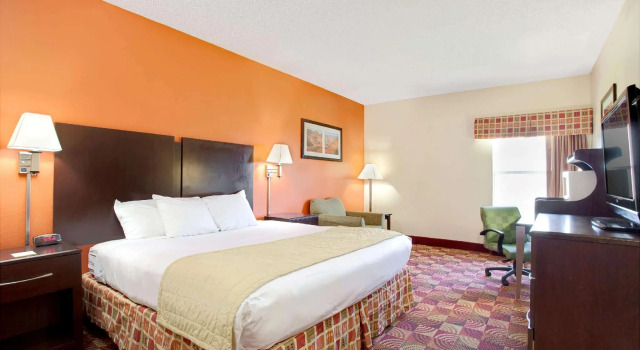 Двухместный номер Standard Days Inn & Suites by Wyndham Ridgeland