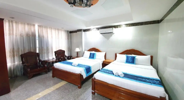 Четырёхместный номер Superior Truong Giang Hotel