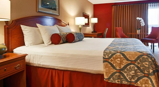 Номер Standard Best Western Plus Monterey Inn