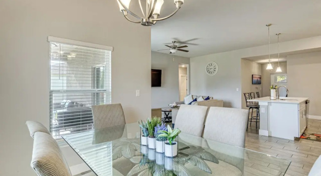 Golf, Shop & Beach-hop: Port Charlotte Gem w/ Yard, Забронировать Отель Порт-Шарлотт Southwest Florida, рядом с Парк Ollie's Pond