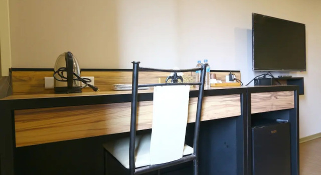 Двухместный номер Standard с балконом 鼎立安商務旅館 Dinglian Hotel