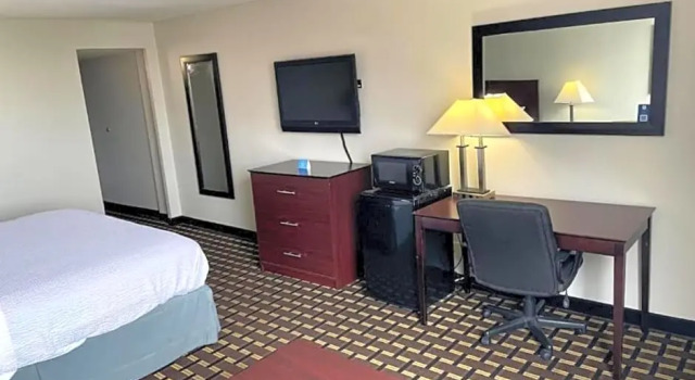 Студия Days Inn by Wyndham Fort Wright Cincinnati Area