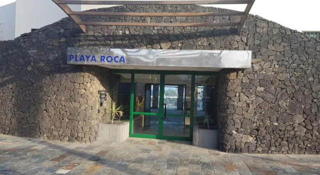 Residence Playa Roca, Забронировать Отель Отели Канарских островов с бассейном, Бассейн