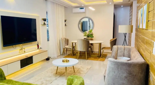 Oceanview Smart Home with Pool in Oniru-Lekki 1, Prenota Hotel Hotel a Eti-Osa con parcheggio, Parcheggio