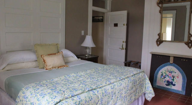 Prairie Guest House, Book Pension Fishers Indiana