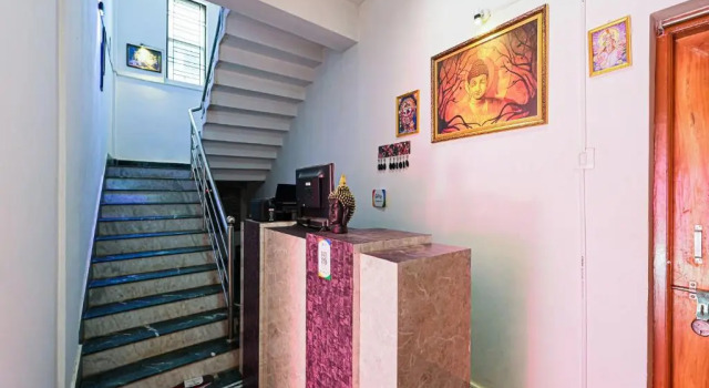 OYO 84476 Hotel R Inn, Prenota Hotel Bhubaneshwar Orissa
