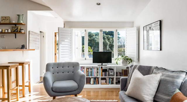 Kowhai Cottage & Studio, Buchen Sie Ferienhaus Raglan 