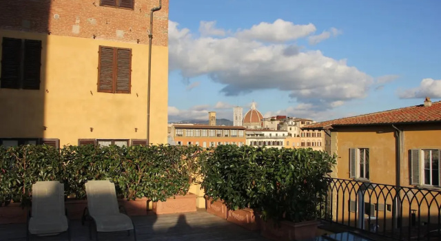 Lanfredini Firenze, Забронировать Отель Отели Флоренции с парковкой, рядом с Площадь Кафедрального собора, Парковка