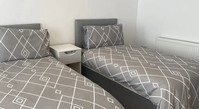 Large 3 bed House Sleep 10 Anfield Liverpool, Забронировать Отель Отели Англии 3 звезды, 3*
