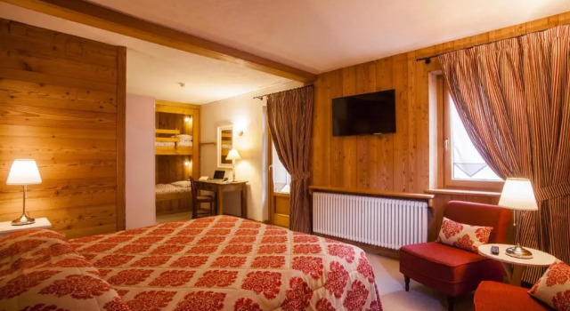 Четырёхместный номер Standard Hotel Ruitor