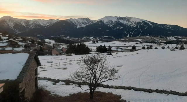 Appart 50m carré maxi 6 personnes vue panoramique montagne, Забронировать Апартаменты/квартира Ла Ллягон Pyrénées-Orientales