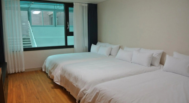 Jeju Noblesse Tourist Hotel, Забронировать Отель Чеджу Остров Чеджудо