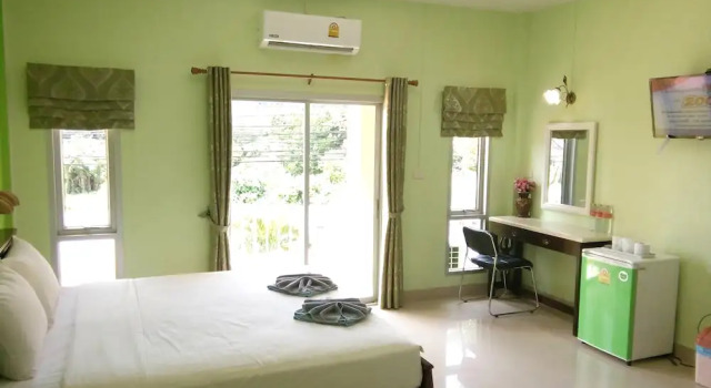 Naris Phuview Resort, Забронировать Курортный отель Отели Южного Таиланда с парковкой, Парковка