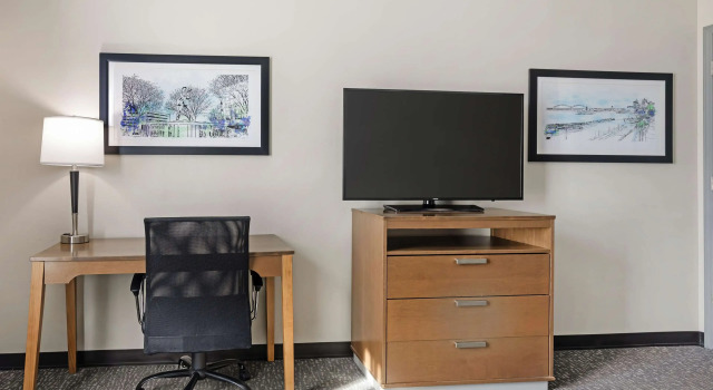 Четырёхместный номер Standard Best Western Plus Executive Residency Marion