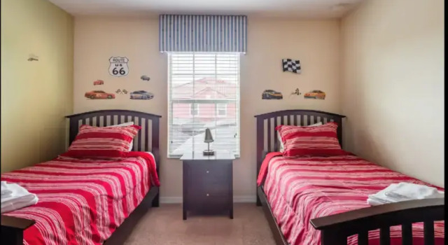 Paradise Pool Townhome withwifi & resort amenities townhouse, Book Ferieresort Hoteller i Four Corners med pool, Swimmingpool