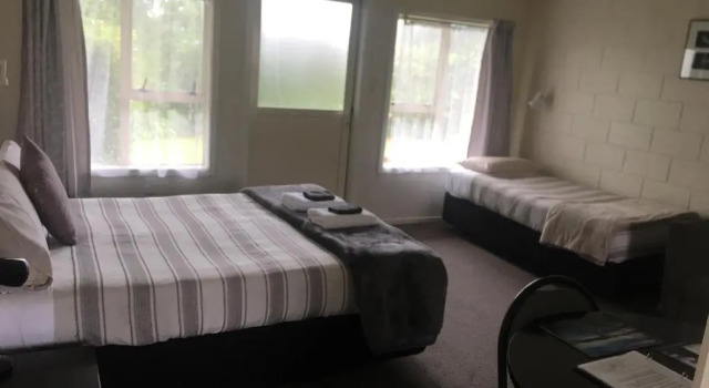 Трёхместная студия Standard 252 Beachside Motels & Holiday Park