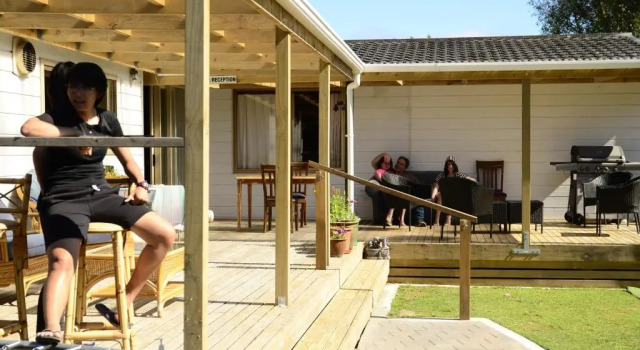 Tonys Lodge, Забронировать Отель Таупо 