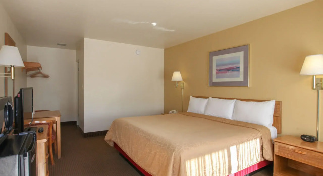 Highland Country Inn