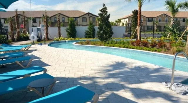 Large Resort Pool With Lazy River 9 Bedroom Villa by Redawning