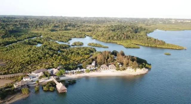 Pemba Misali Sunset Beach, Book Hotel Pemba 