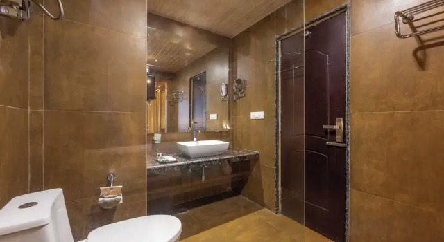 Номер Standard с балконом Echor Himalayan Heights Luxe Resort & Spa, Manali