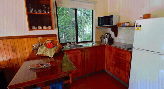 Коттедж с видом на сад Montville Country Cabins