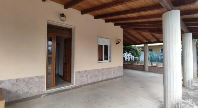 Коттедж с 4 комнатами Grandma's House