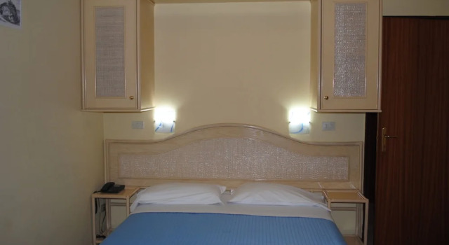 Habitación triple Estándar 1 dormitorio con balcón Hotel la Praia