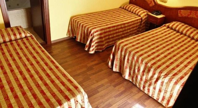 Hotel Valdaso, Забронировать Отель Отели Побережья Марок 3 звезды, 3*