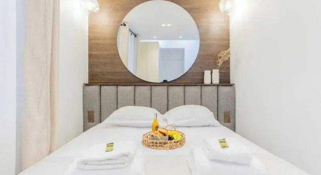 Chic Apartment AC - 1bdr/4p - Carreau du Temple, Забронировать Апартаменты/квартира Отели Парижа с парковкой, рядом с Курон, Парковка