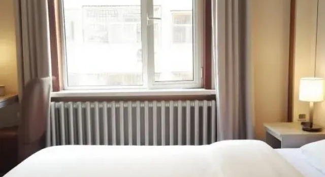 Люкс Business Rihuichang Hotel (Moore City Dongying Road Subway Station)