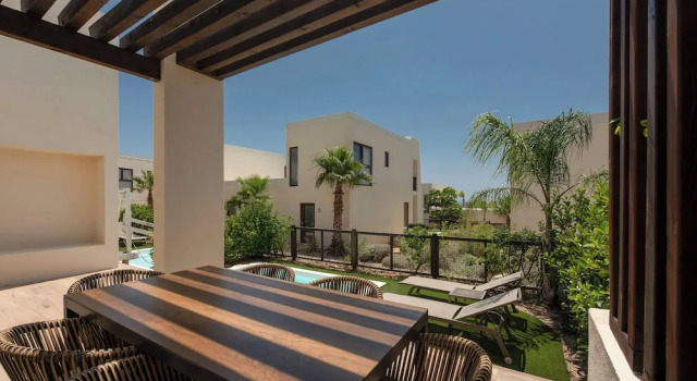 Вилла с 2 комнатами с балконом и с красивым видом из окна Four Points by Sheraton Costa Blanca Villas
