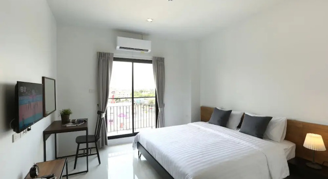 Двухместный номер Standard с балконом Sukh Serviced Apartment