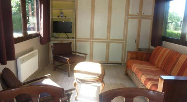 Шале с 2 комнатами с красивым видом из окна Relais Du Saussay