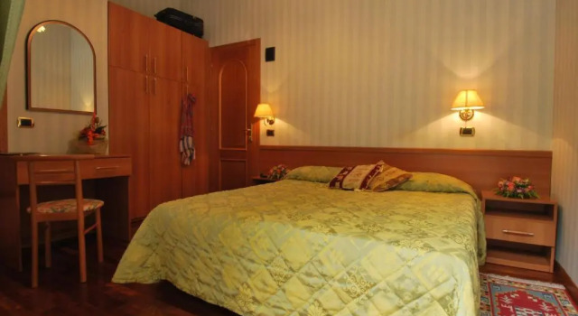 Hotel Ambrosi, Забронировать Отель Отели Фьюджи 3 звезды, 3*