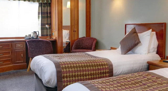 Трёхместный номер Comfort Best Western Plus Pinewood Hotel, Manchester Airport South Handforth