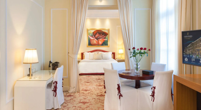 Двухместный люкс с видом на сад Grande Albergo Delle Rose