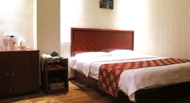 GreenTree Inn (Guiyang Xiaoshizi), Забронировать Отель Отели Гуйян с парковкой, рядом с Modern Capital, Парковка