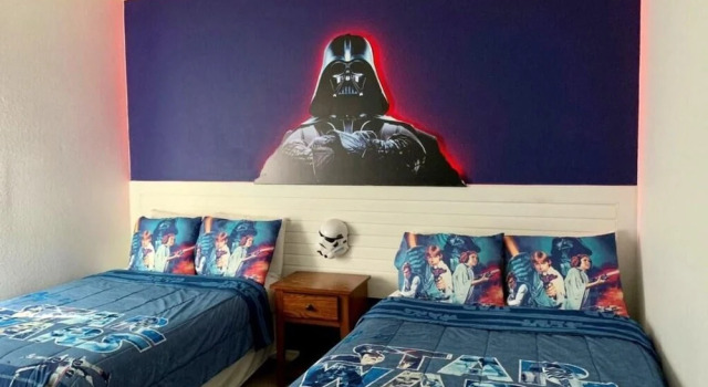 Апартаменты Lucaya 4 Bedrooms 3 Baths Townhome With Starwars Bedroom!
