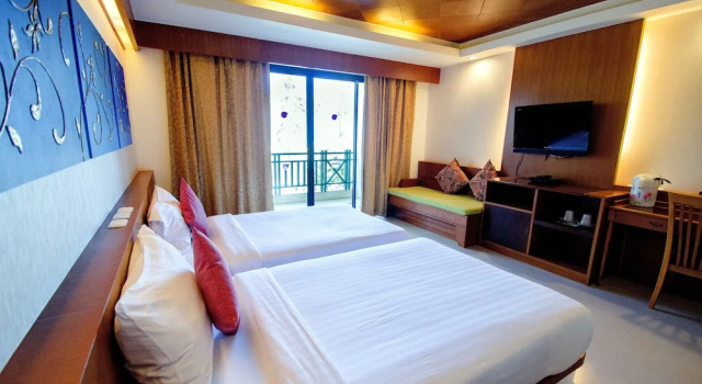 Двухместный номер Classic с балконом Khaolak Orchid Beach Resort - SHA Extra Plus