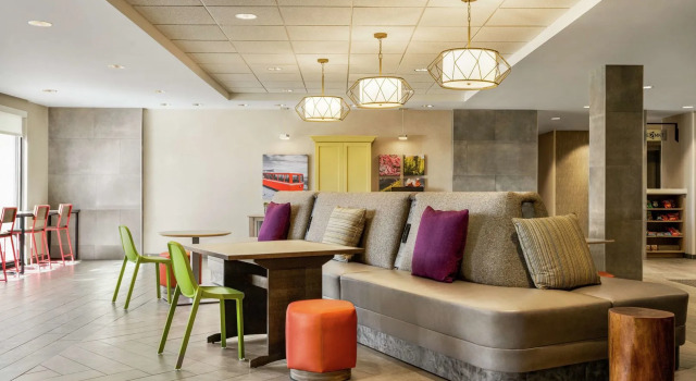 Home2 Suites By Hilton Colorado Springs I-25 Central, Book Hotel Hoteller i Columbia med pool, Swimmingpool