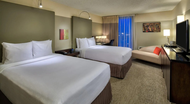 Четырёхместный номер Standard Crowne Plaza - Chicago West Loop by IHG