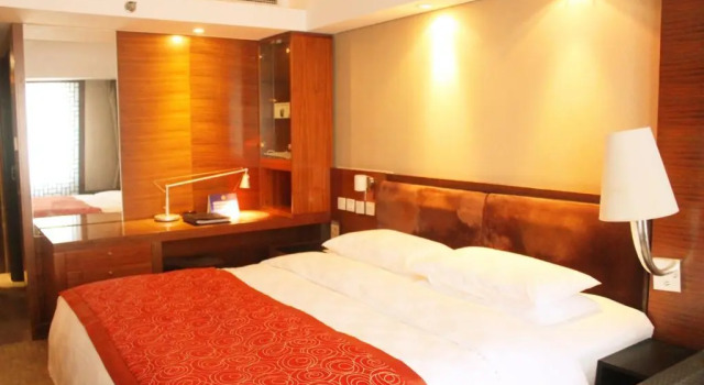 Двухместный номер Executive Beijing Continental Grand Hotel