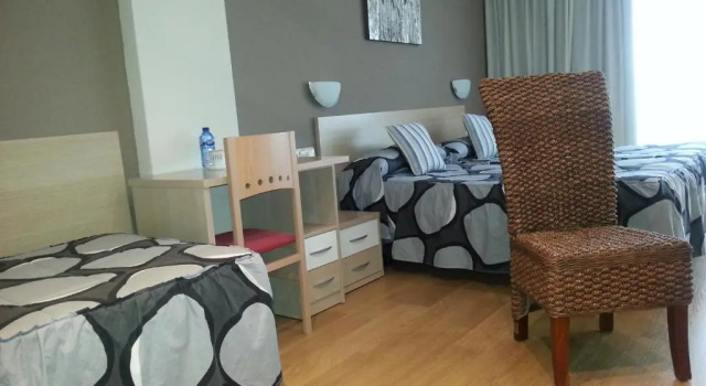 Трёхместный номер Standard Hostal Meson Del Barro - Alojamientos Pamplona