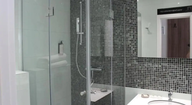 Standardowy dwuosobowy pokój Tvrdjava Rooms - Novi Sad