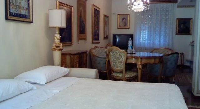 Affittacamere Le Meridiane, Rezervați Hotel Maissana Liguria
