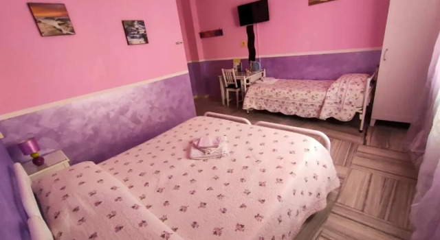 Трёхместный номер Hotel Serenella